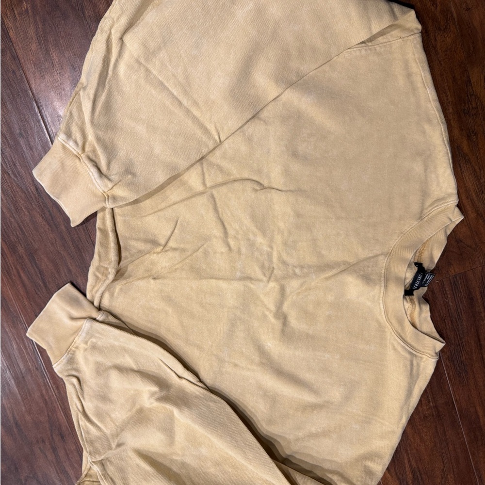 Forever 21 Cream cropped Sweatshirt
